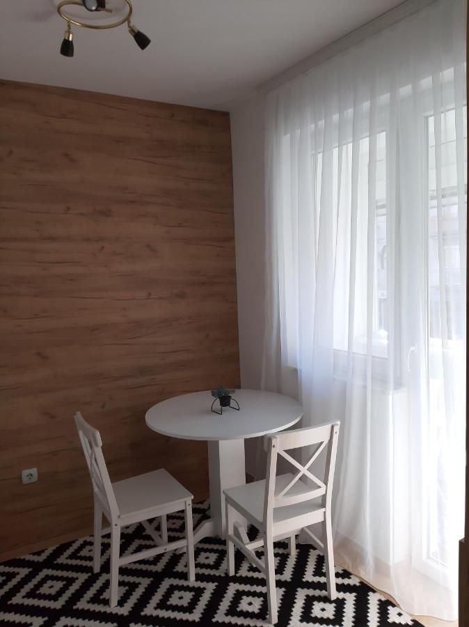 Apartman Poco Bijeljina Bagian luar foto