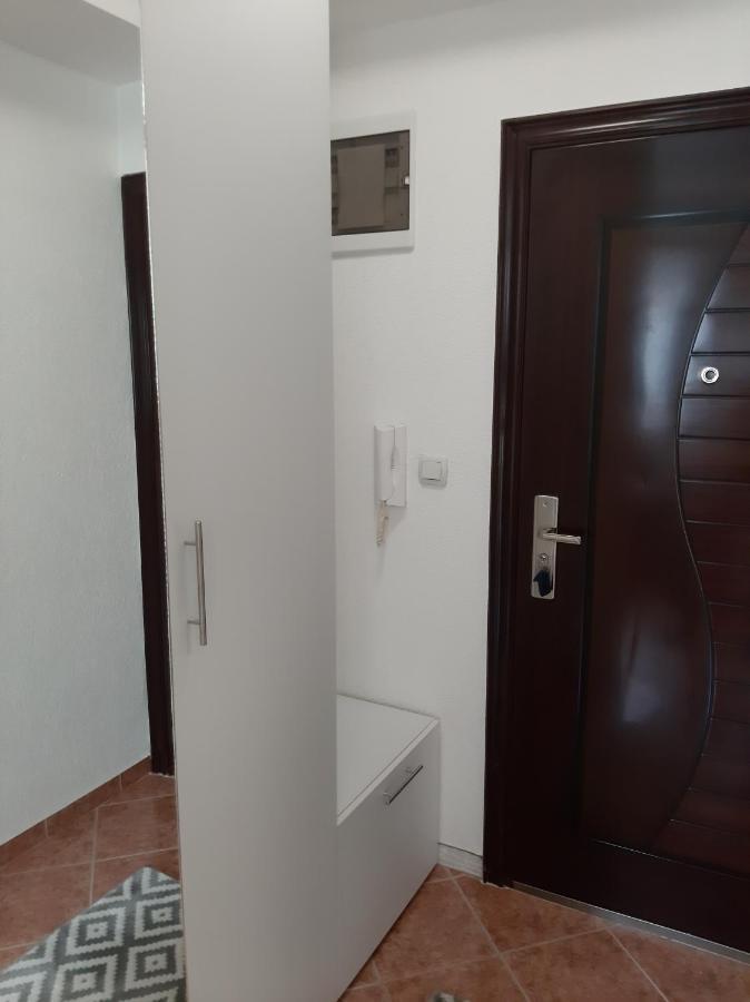 Apartman Poco Bijeljina Bagian luar foto