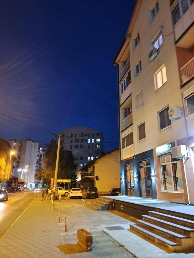 Apartman Poco Bijeljina Bagian luar foto